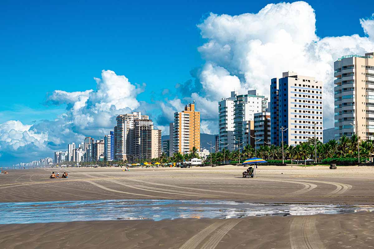 Quais documentos são exigidos para alugar apartamento em Santos sem fiador?